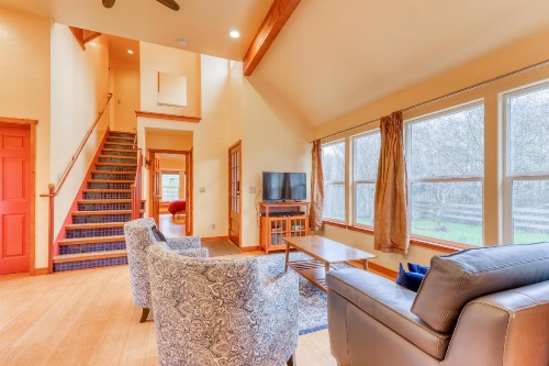 Frog Terrace image 10